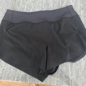 ATHLETA Run With It 3.5 Shorts